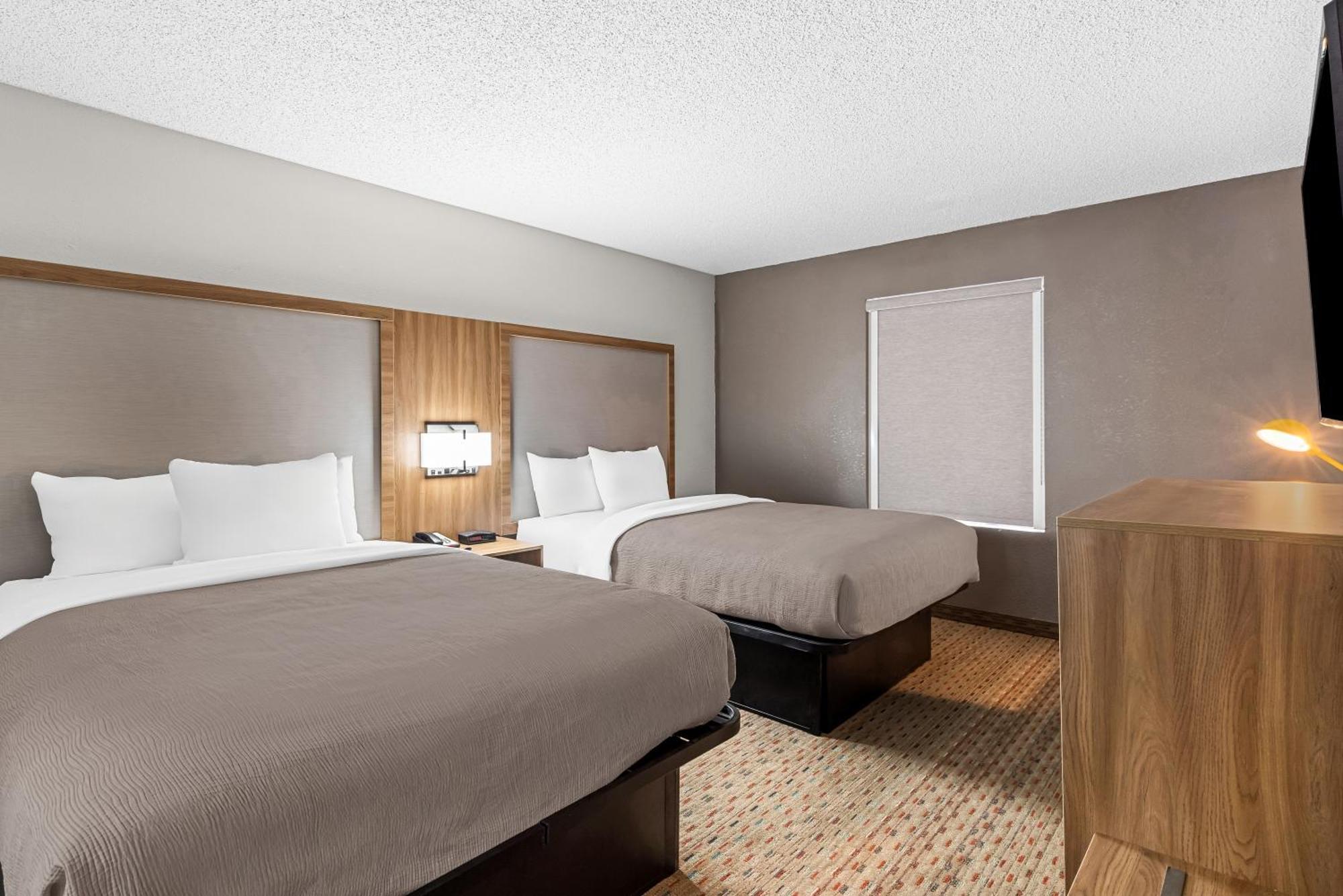 Quality Inn Корнелия Экстерьер фото