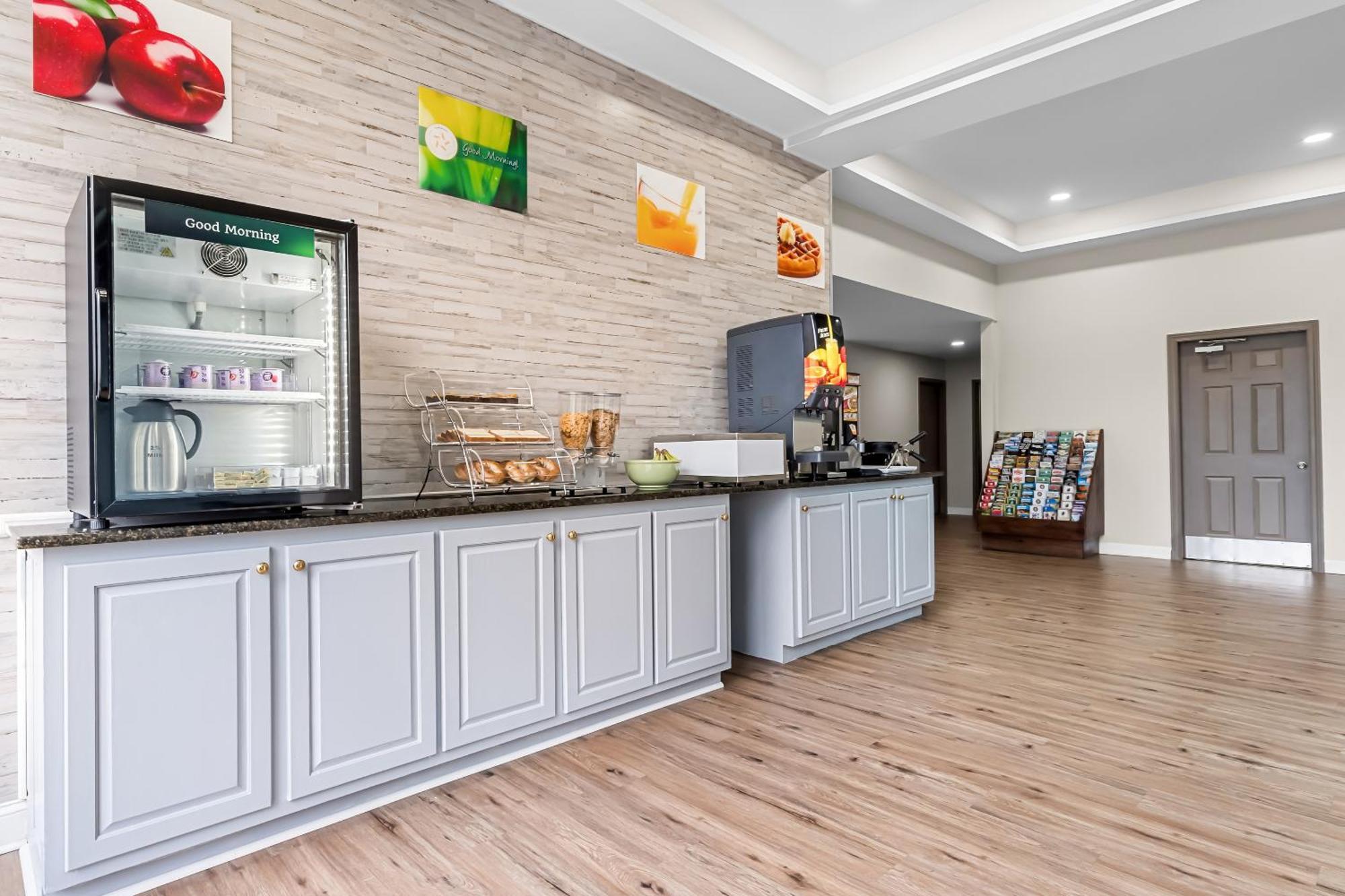 Quality Inn Корнелия Экстерьер фото
