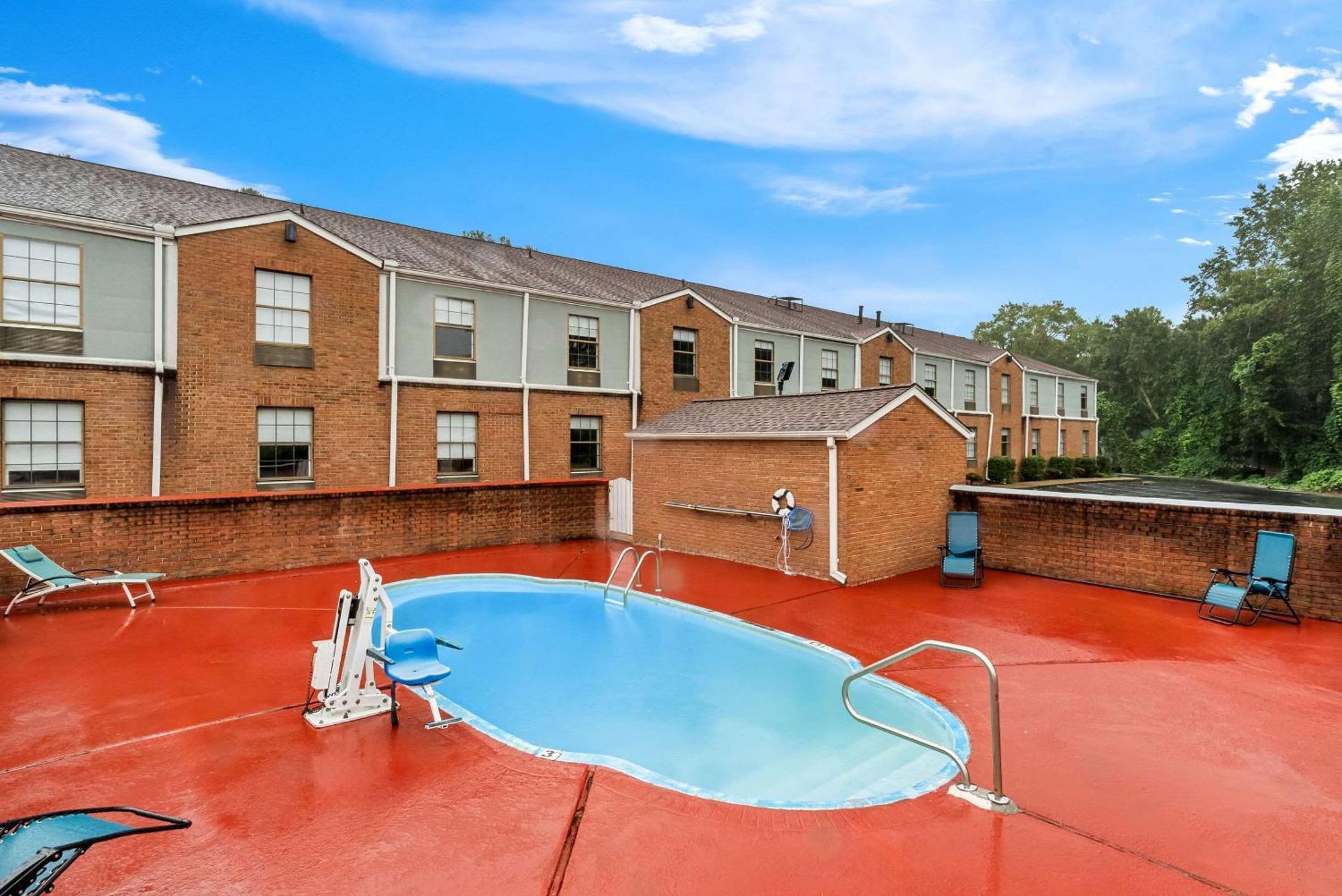 Quality Inn Корнелия Экстерьер фото