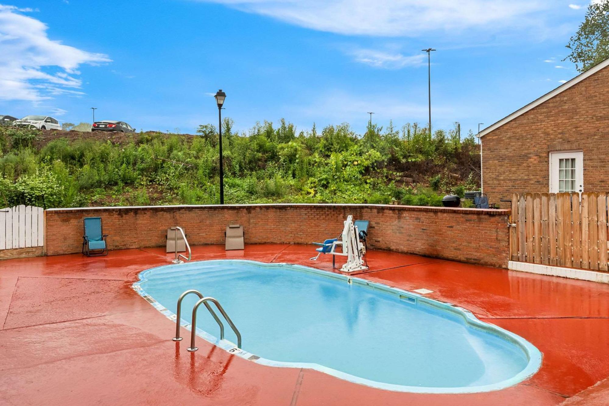 Quality Inn Корнелия Экстерьер фото