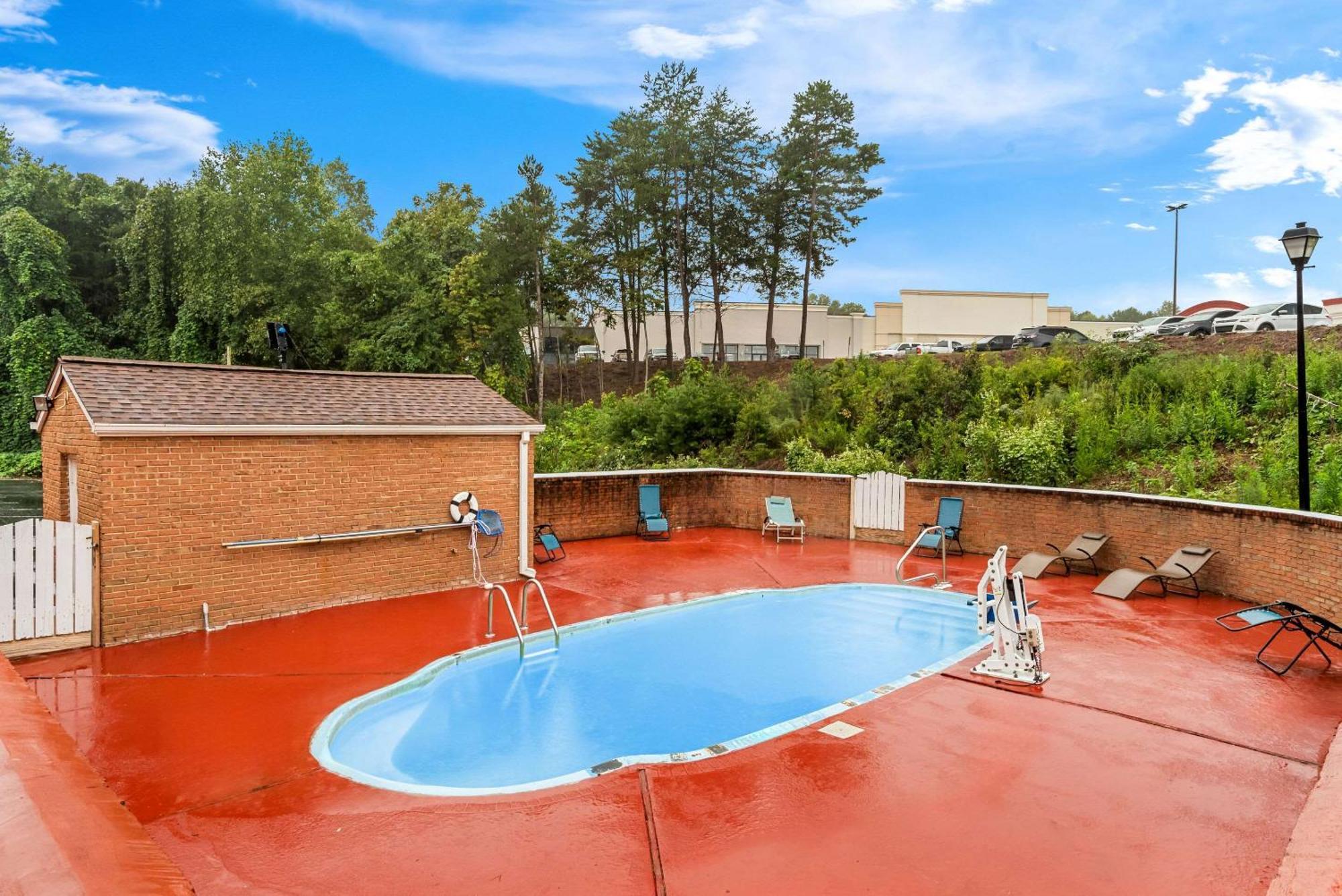 Quality Inn Корнелия Экстерьер фото